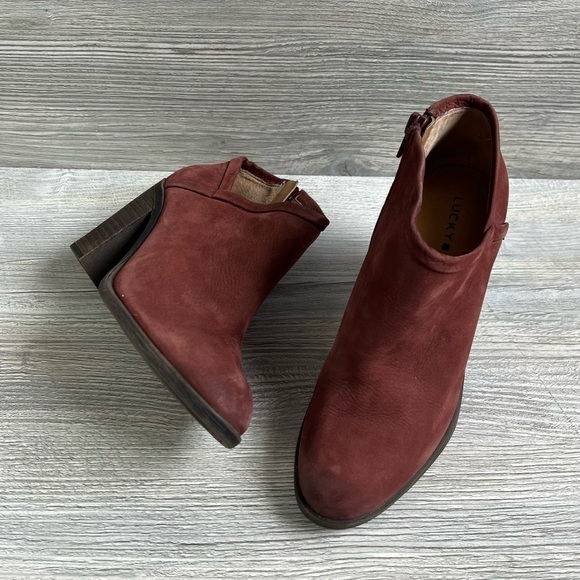 Lucky Brand Salza brick red leather asymmetrical ankle boots with zipper sz 6.5 - Picture 3 of 13